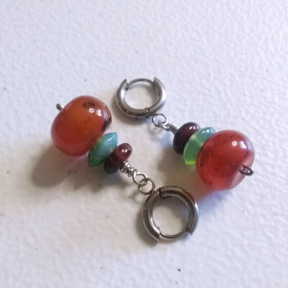 Chunky Monkeys! Solid Stacked Agate Huggies Earrings - Casual CountryCore - Picture 6 of 9